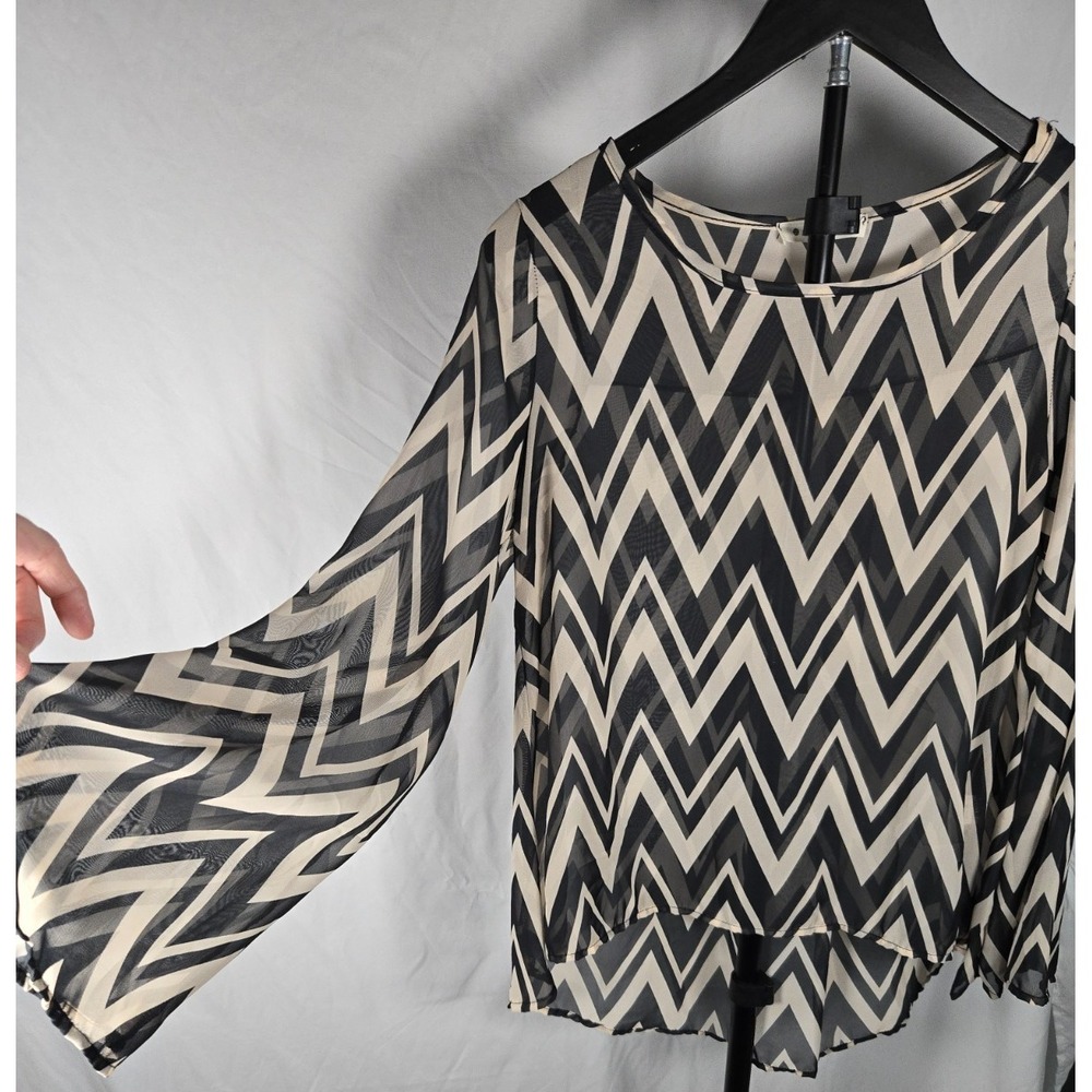 Sheer Black Ivory Chevron Flowy Bell Sleeve Top Sz S Casual Chic Career Wear